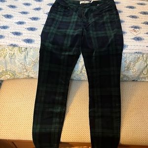 Vineyard Vines velvet skinny high rise pants